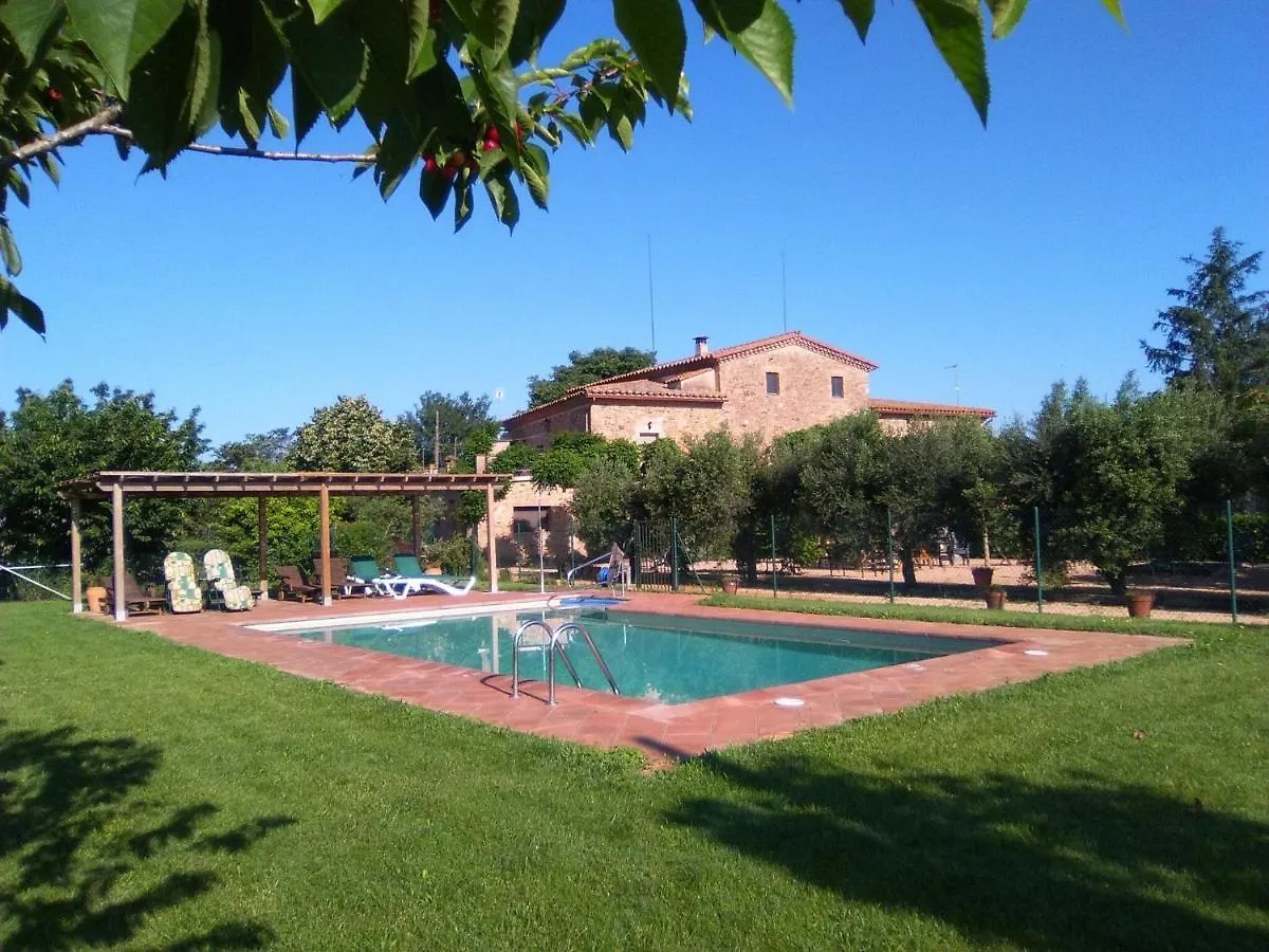 Pleasant Holiday Home In Gerona With Swimming Pool 0*, خيرونا